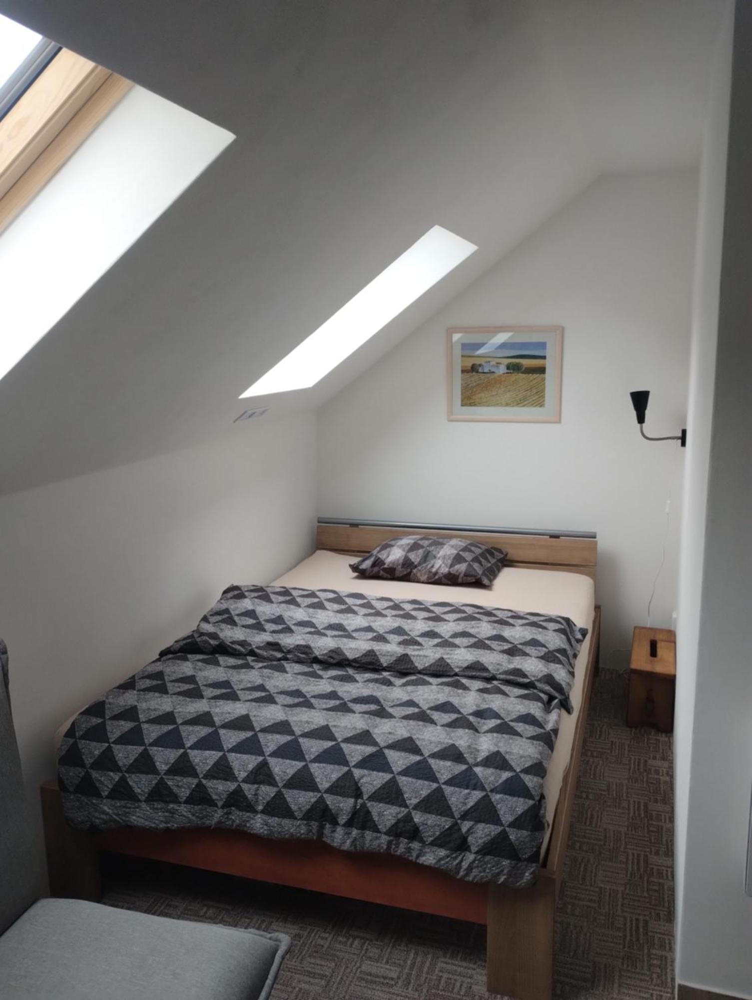 Apartment Pod Jezem Loket
